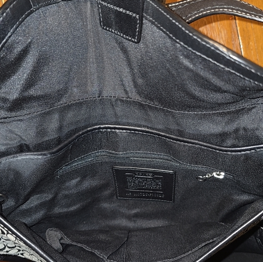 COACH Vintage Coach Soho Jacquard Canvas Shoulder Bag - Picture 9 of 17